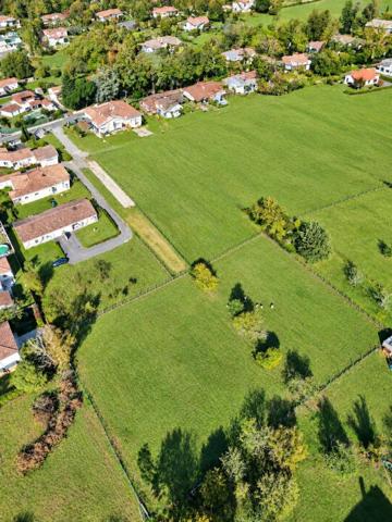 BIAS (47300) – TERRAIN DE 1 331 M² – POSSIBILITÉ DE DIVISION EN 2 LOTS CONSTRUCTIBLES