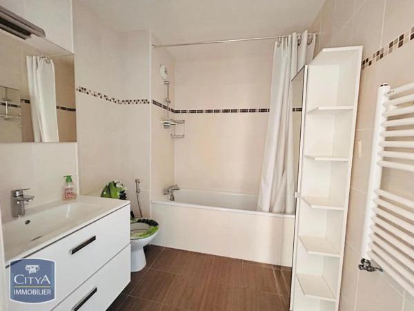 Appartement à louer 5 pièces 98.65m²