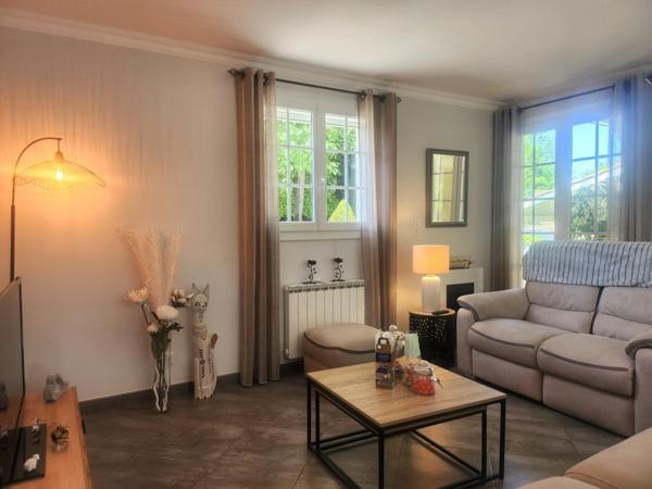 Belle Maison de plain pied avec 3 chambres et jardin arboré - à vendre - 6 pièces - ALLEZ ET CAZENEUVE (47)