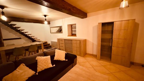 Dompierre-en-Morvan (21390) Maison meublée dans le secteur de LA ROCHE EN BRENIL pour un loyer de 650 €.