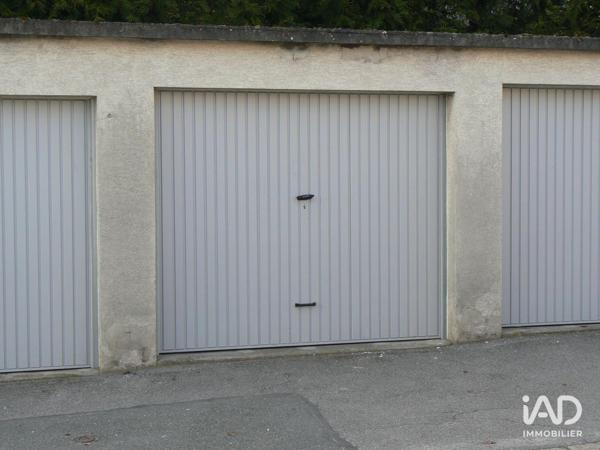 Location parking 14 m² Boran-sur-Oise