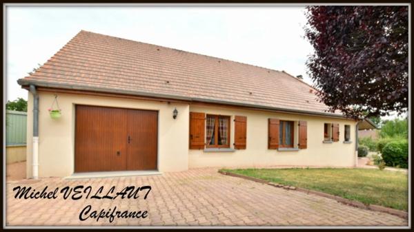 Maison à vendre plain-pied 5 pièces TOULON SUR ALLIER (03), 4 chambres, garage, terrain 1315 m² arboré