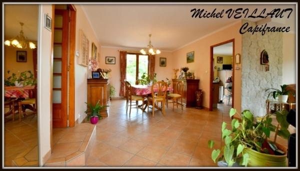 Maison à vendre plain-pied 5 pièces TOULON SUR ALLIER (03), 4 chambres, garage, terrain 1315 m² arboré