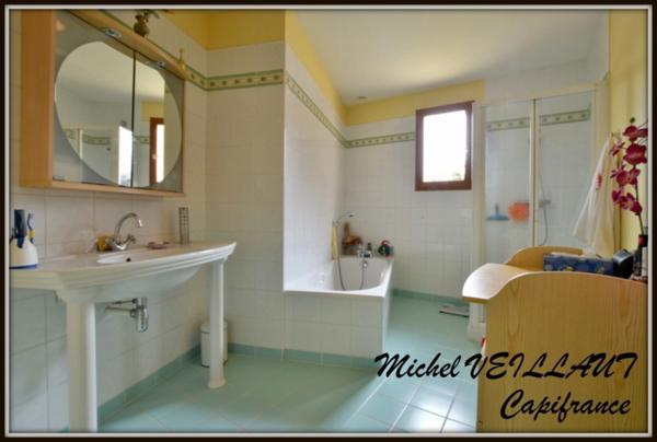 Maison à vendre plain-pied 5 pièces TOULON SUR ALLIER (03), 4 chambres, garage, terrain 1315 m² arboré