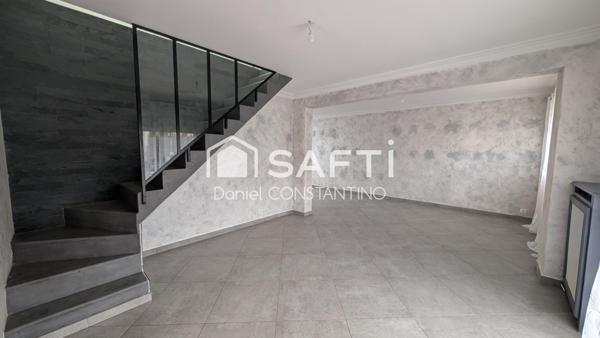 Maison Individuelle sur 480 m² et Sous Sol Total