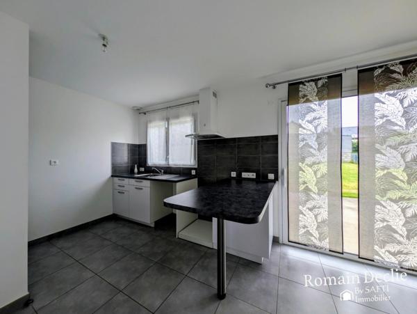 Maison de plain-pied de 90m², 3 chambres & grand garage