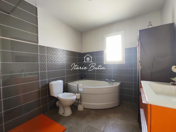Villa Type 5  111m² avec dependance