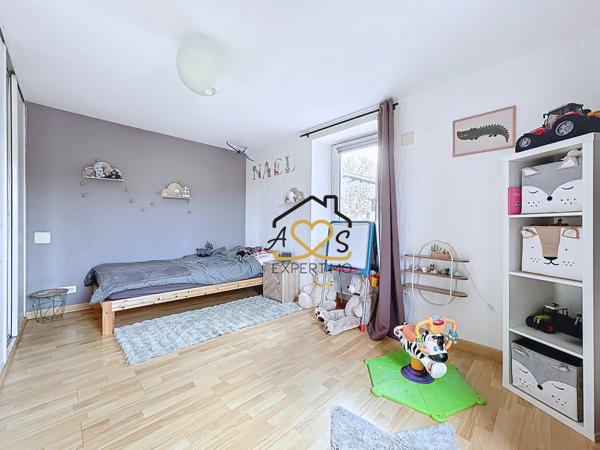 Glaine-Montaigut (63160) MAISON EN PIERRE - 4 CHAMBRES - DÉPENDANCES - GLAINE MONTAIGUT - 63160