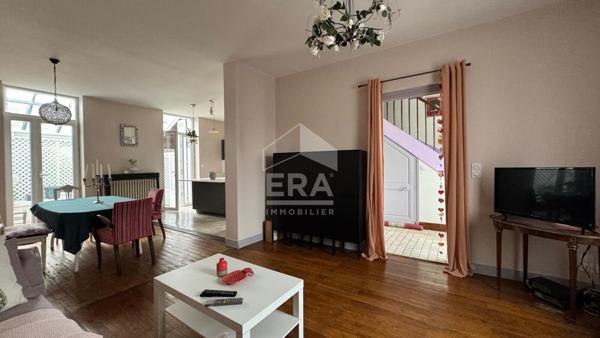 A vendre quartier clos Chassaing à Périgueux (24000), jolie maison de ville type 6 avec piscine et jardin