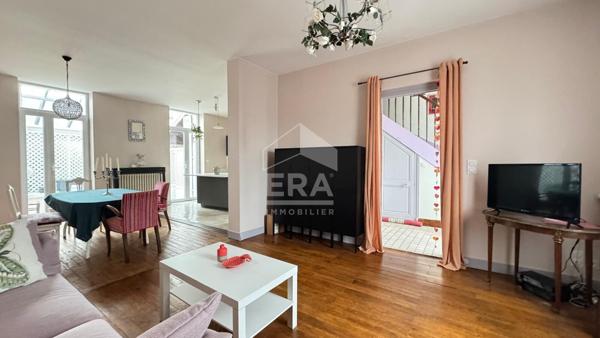 A vendre quartier clos Chassaing à Périgueux (24000), jolie maison de ville type 6 avec piscine et jardin