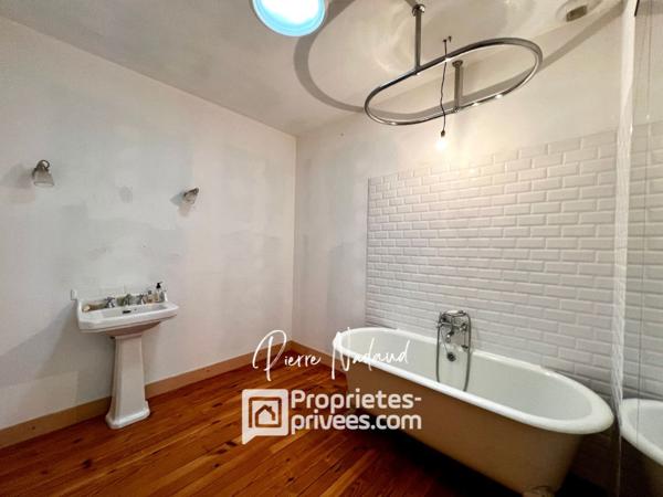 Appartement Libourne 7 pièces 245.86 m2 et studio indépendant