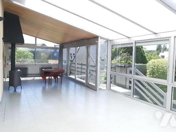 A vendre, Montfort sur meu, maison type 7, prox collège-gare, 193 m² habitables, année 60, comp...