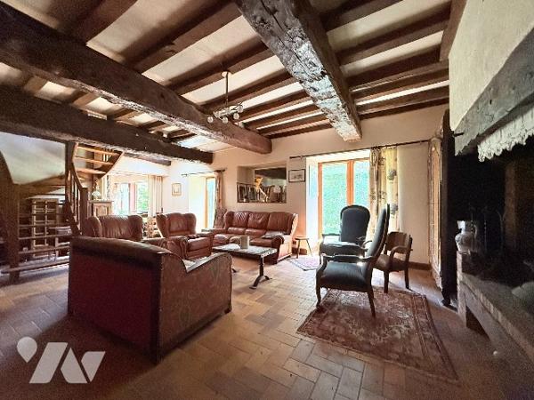 VENTE MAISON LONGÈRE CHARTRES DE BRETAGNE LES GUITAIS