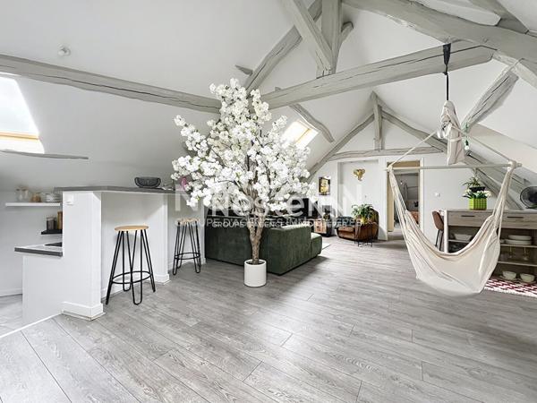 A vendre Centre ville de Dreux, très faibles charges, Appartement 3 pièces 56,4m2 carrez 83,52m2 au sol, proche gare et commerces 5 minutes , cave