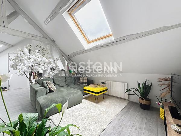 A vendre Centre ville de Dreux, très faibles charges, Appartement 3 pièces 56,4m2 carrez 83,52m2 au sol, proche gare et commerces 5 minutes , cave