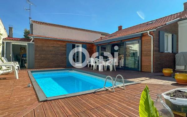 Maison à vendre    4 pièces •  Rochefort