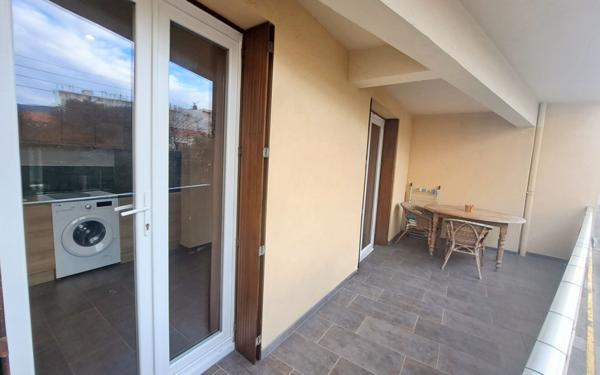 Appartement à vendre    2 pièces •  Toulon