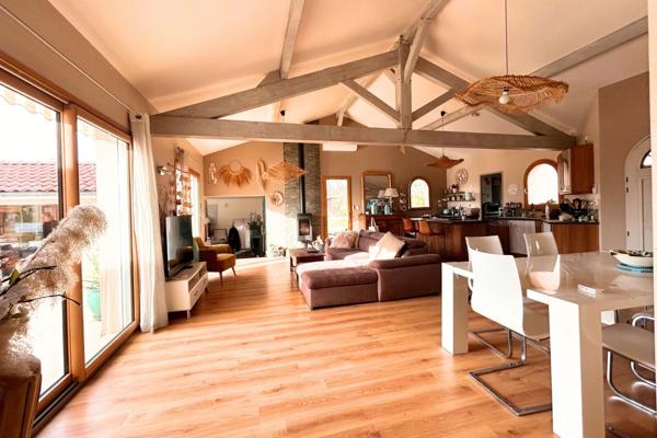 69290 GREZIEU LA VARENNE - Maison à vendre 5 pièces  - PLAIN PIED - PISCINE - GARGAE -CALME - SANS VIS A VIS