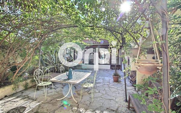 Maison à vendre    5 pièces • 162,96 m2 Marseille 11
