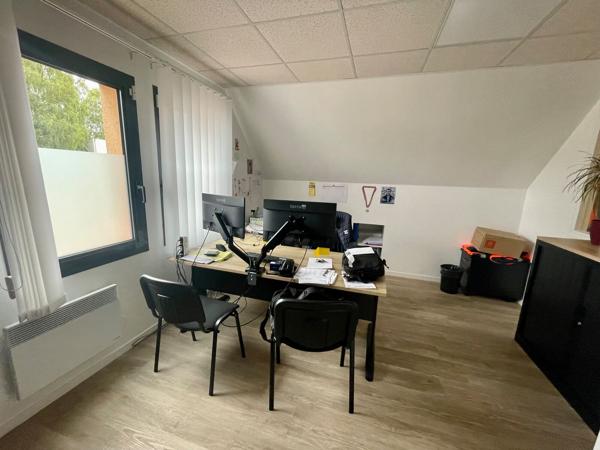 Bureaux à louer à LE MESNIL ESNARD 76240