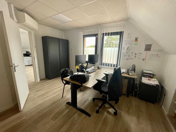 Bureaux à louer à LE MESNIL ESNARD 76240