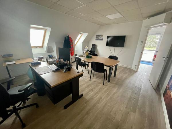 Bureaux à louer à LE MESNIL ESNARD 76240
