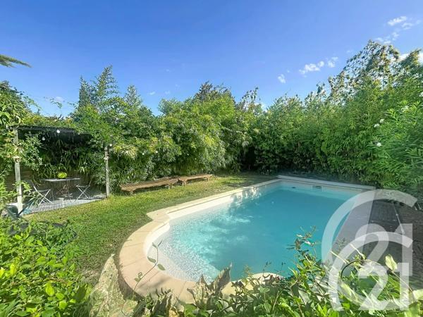 Maison à vendre  5 pièces - 131 m 2   ROBION  - 84
