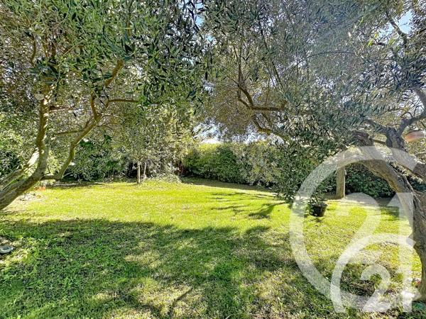 Maison à vendre  5 pièces - 131 m 2   ROBION  - 84