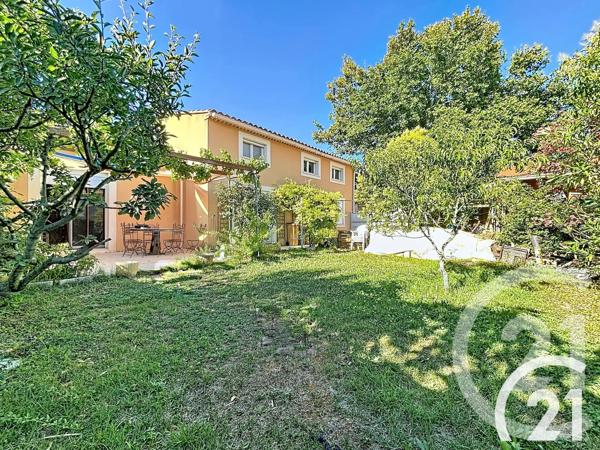 Maison à vendre  5 pièces - 131 m 2   ROBION  - 84