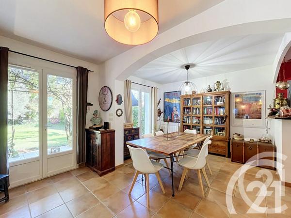 Maison à vendre  5 pièces - 131 m 2   ROBION  - 84