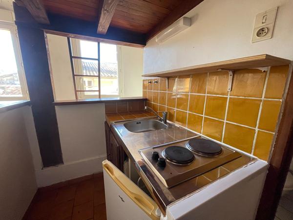 A LOUER -   AIX EN PROVENCE - STUDIO LUMINEUX AVEC MEZZANINE - QUARTIER MAIRIE