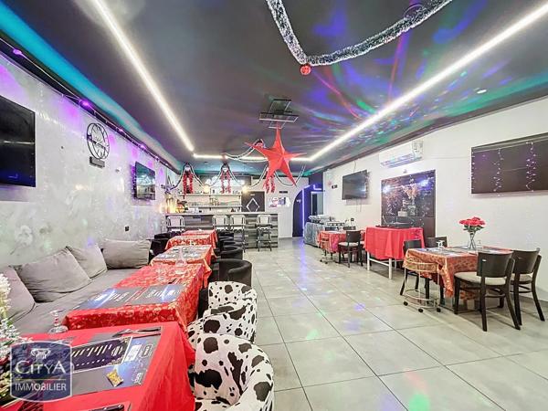 Local commercial à vendre 220m² Nîmes (30000)