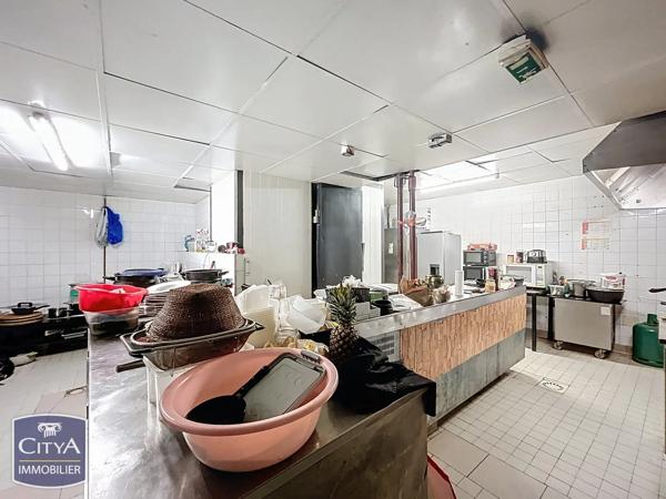 Local commercial à vendre 220m² Nîmes (30000)