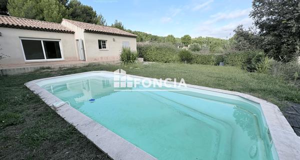 Location Maison 4 pièces 91.2 m² - La Cadière-d'azur 83740