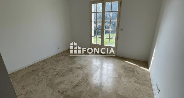 Location Maison 4 pièces 91.2 m² - La Cadière-d'azur 83740