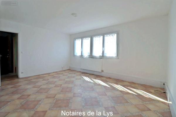 Appartement à rénover à vendre à Armentières dans le Nord (59280), ref : 1834   
centre ville