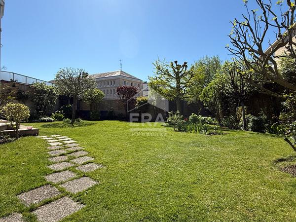 Maison 320m2 - 7chambres - Hyper Centre de CAEN