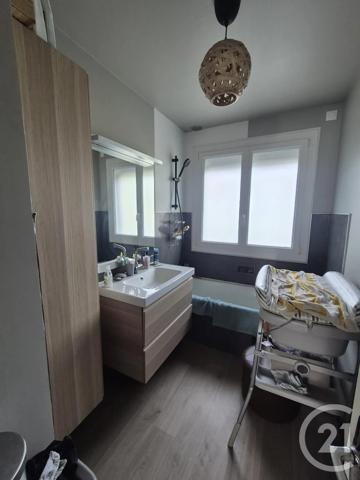 Maison à vendre  4 pièces - 113 m 2   RIVES D ANDAINE  - 61