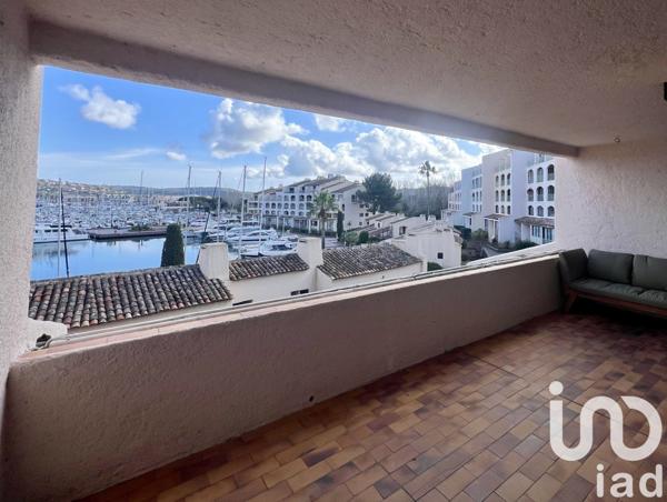 Appartement 3 pièces de 68 m² à Cogolin (83310)