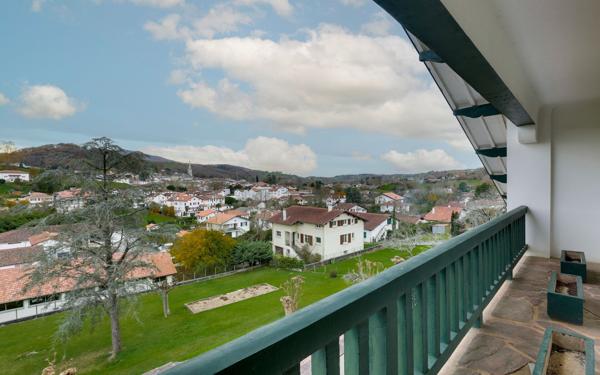 Maison à vendre    7 pièces • 211 m2 Hasparren