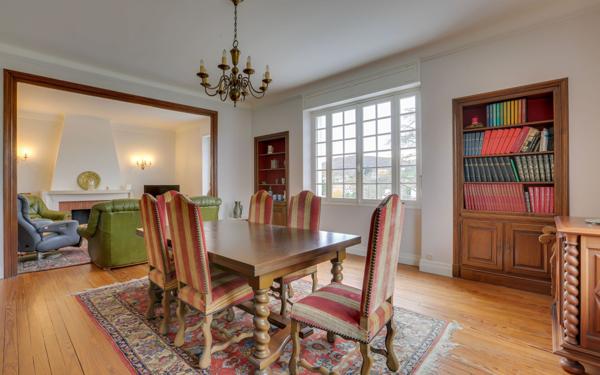 Maison à vendre    7 pièces • 211 m2 Hasparren