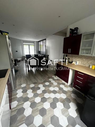 MAISON DE VILLE LUMINEUSE ET FAMILIALE