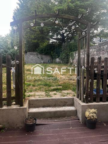 MAISON DE VILLE LUMINEUSE ET FAMILIALE