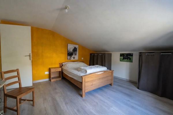 Corps de ferme rénové de 183 m² et grand terrain de 5 631 m² ? Proche Lyon