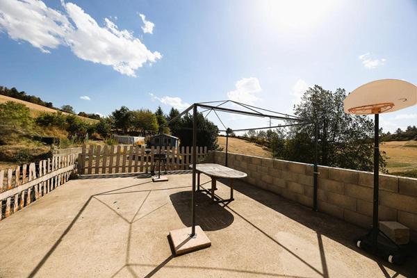 Corps de ferme rénové de 183 m² et grand terrain de 5 631 m² ? Proche Lyon