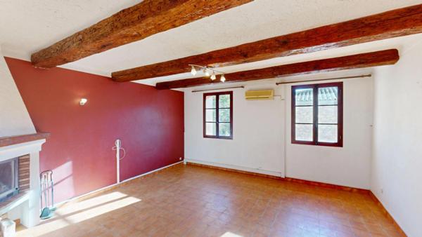 LE MUY (83490) Maison  115m² 3 chambres, SDB et SDE cellier et garage