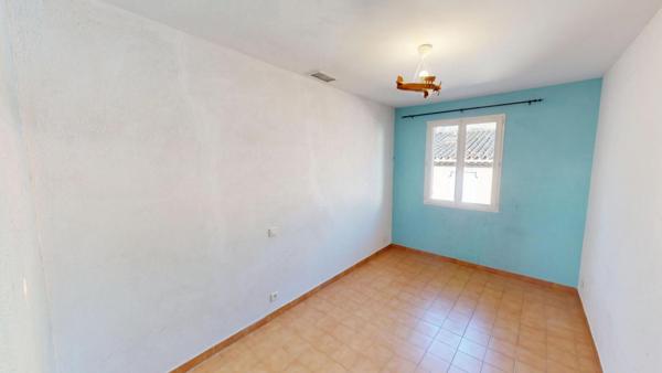 LE MUY (83490) Maison  115m² 3 chambres, SDB et SDE cellier et garage