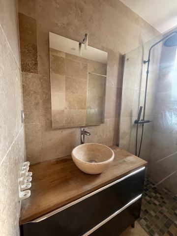 Trans-en-Provence (83720) À louer Trans en Provence lotissement LE BOSQUET Maison récente.