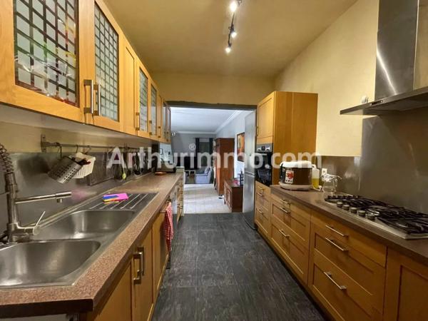 Vente Propriété 10 pièces à Fleury