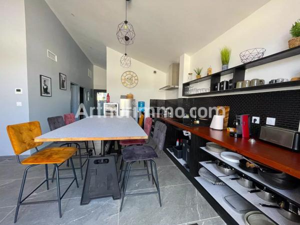 Vente Propriété 10 pièces à Fleury